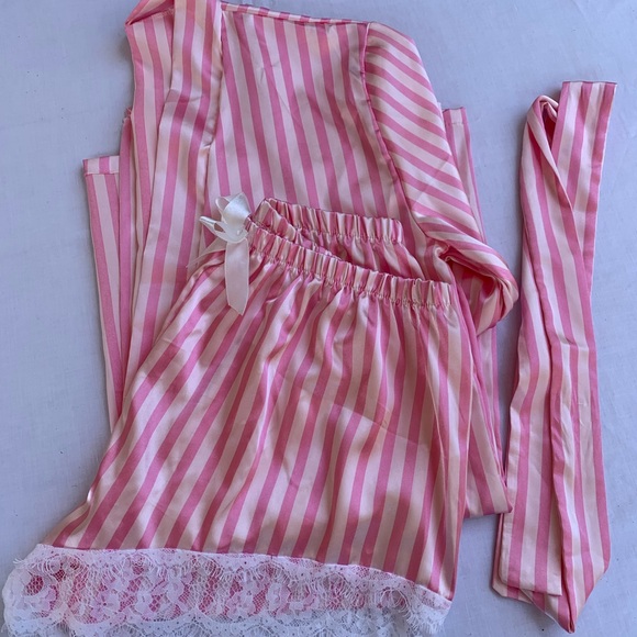 Pink Striped Robe & Shorts - Picture 5 of 9